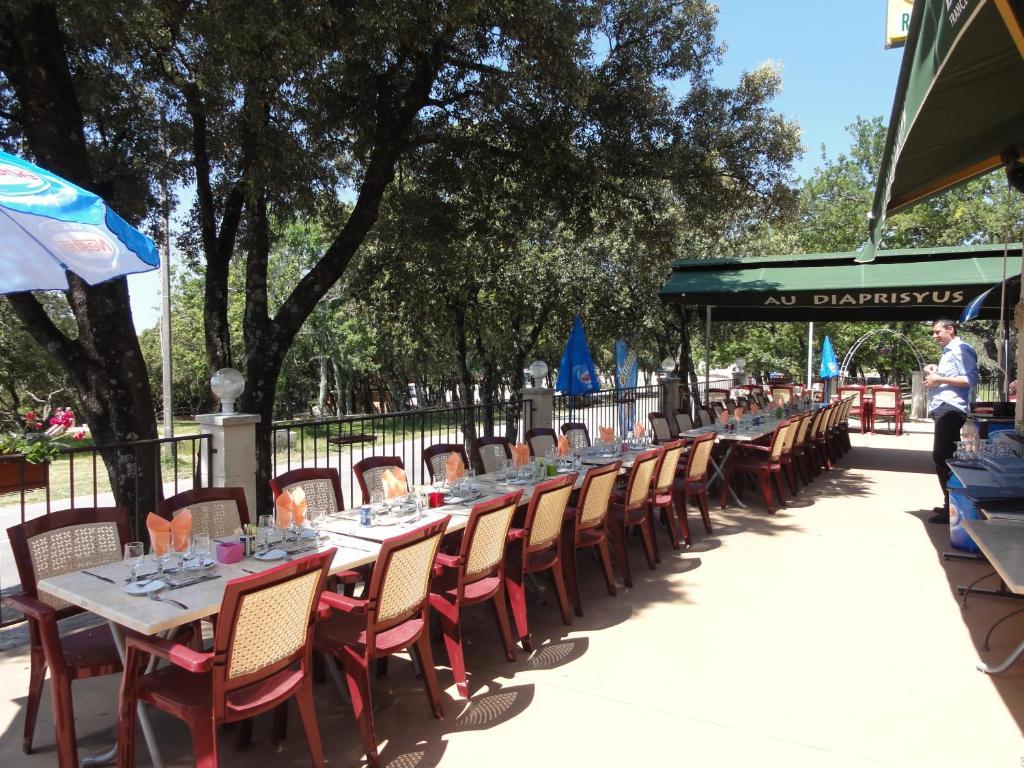 Terrasses De L'Aven Hotel Orgnac-lʼAven Kültér fotó