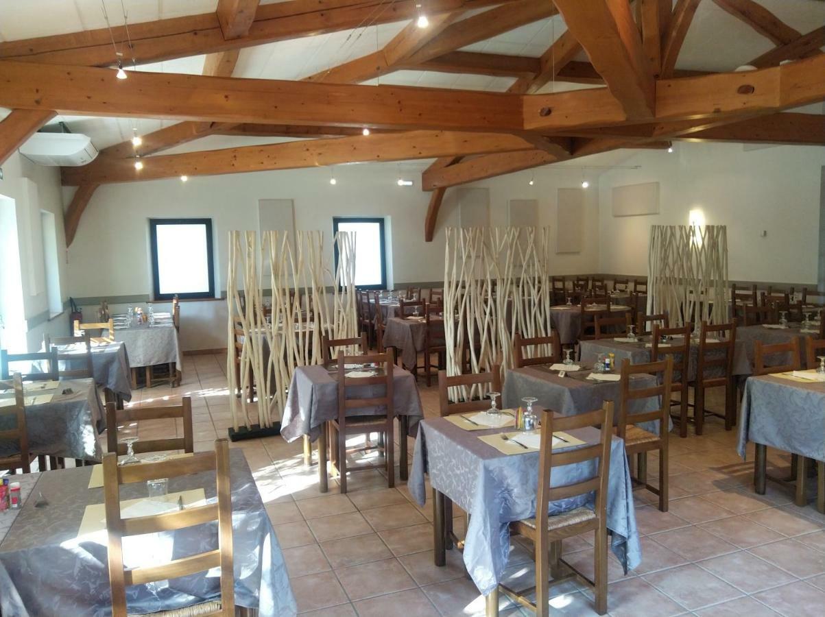Terrasses De L'Aven Hotel Orgnac-lʼAven Kültér fotó